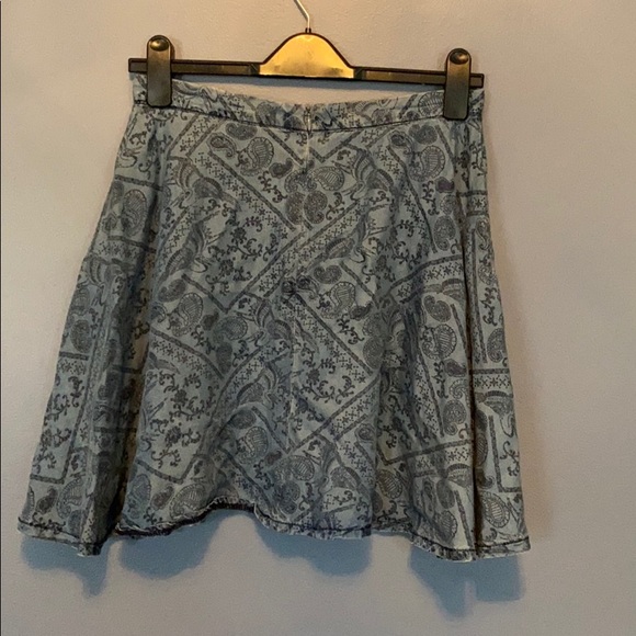 Circle skater skirt - Picture 2 of 2